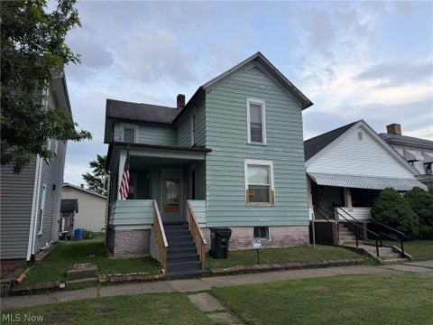Homes For Sale - 525 N Dawson Street<br/> Tuscarawas County, Uhrichsville, OH 44683