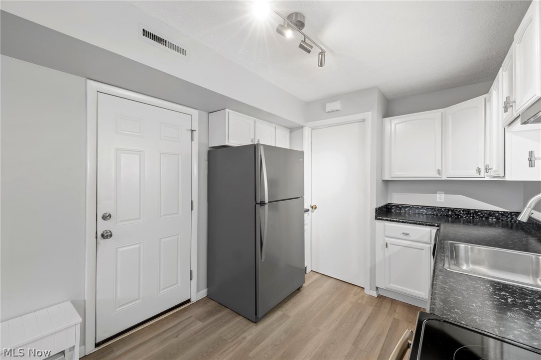 Royal Court Condos - Residential