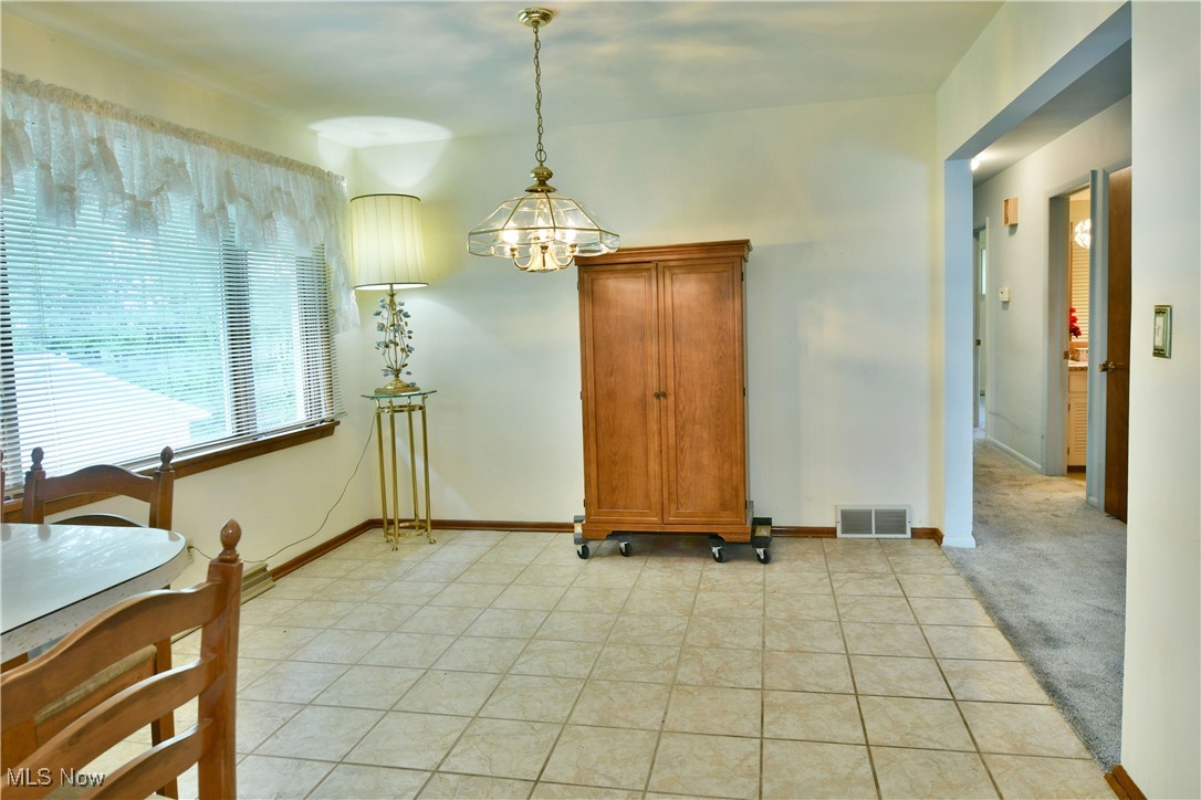 712 Hartzell Avenue, Niles, Ohio image 28