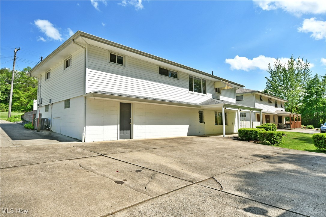712 Hartzell Avenue, Niles, Ohio image 12