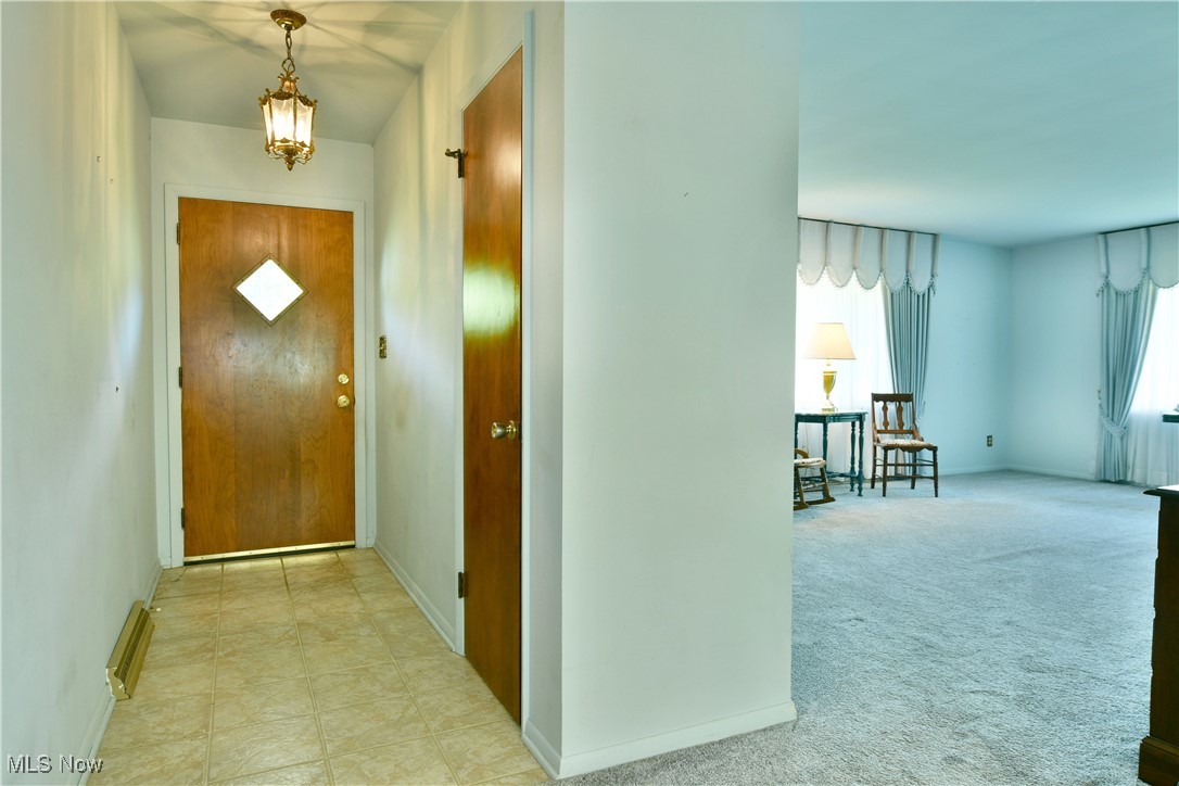 712 Hartzell Avenue, Niles, Ohio image 15