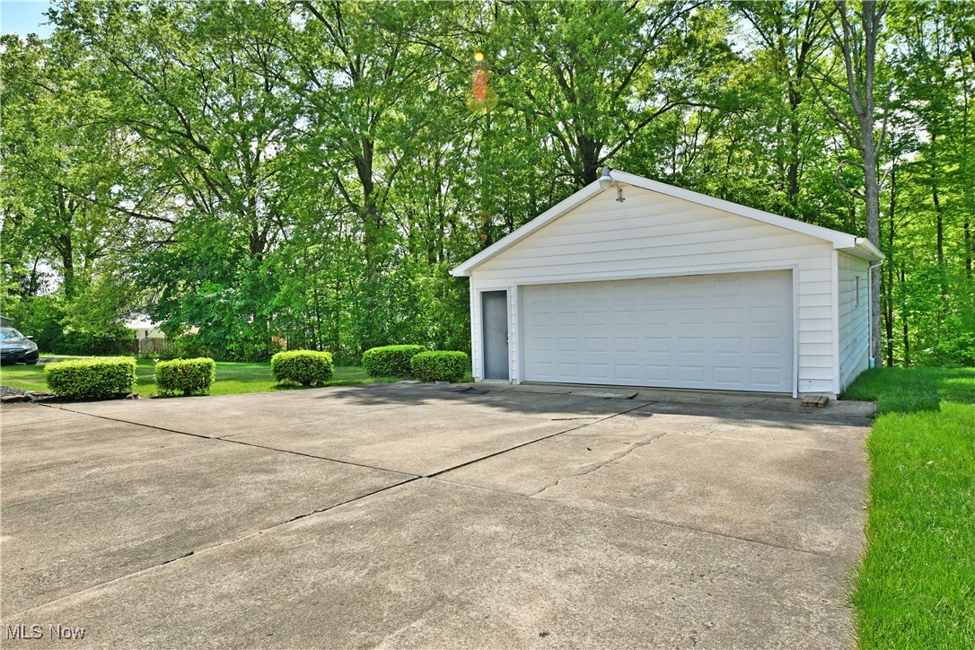 712 Hartzell Avenue, Niles, Ohio image 11