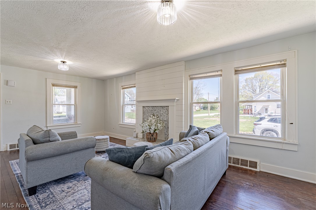 Nesmith Lake Heights - Residential