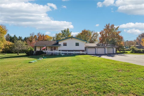 Tiny photo for 5654 Everett East Road, Hubbard, OH 44425 (MLS # 5257279)