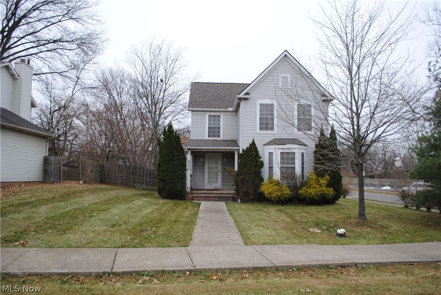 Bank Owned Fixer Upper Upscale Colonial .... Built in 1998 .... Attractive Open Floor Plan .... Cozy Family Room with Fireplace .... Huge Living Room .... Large Master Bedroom with Full Bath and Large Closets ... 1st Floor Utility .... Full Basement .... Two Car Attached Missing Kitchen Cabinets and Plumbing.... Very Near to 4th District Police Department ... Surrounded By More Expensive Attractive Homes ….