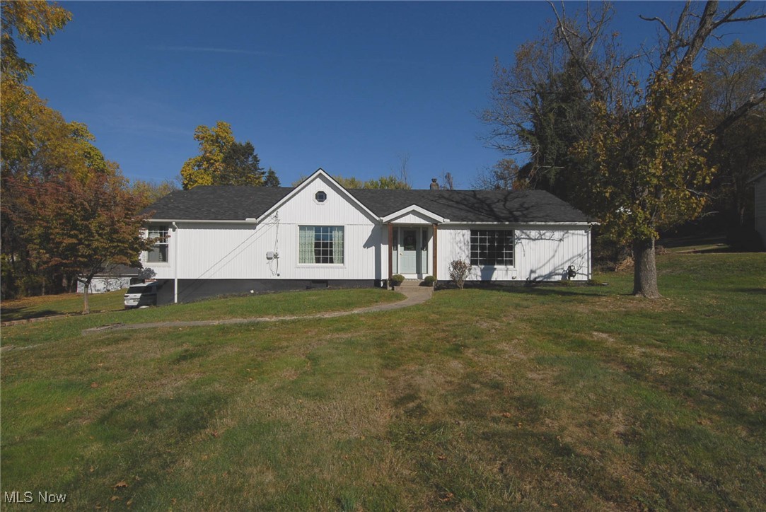 257 E Military Road, Zanesville, Ohio image 1