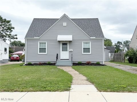 2438 E 34th Street, Lorain, OH 44055 - #: 5152435