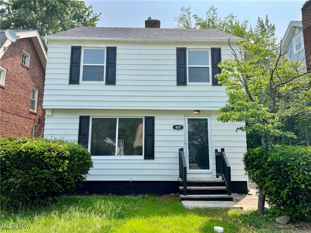 887 Yellowstone Road, Cleveland Heights, Ohio image 1