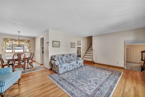 Tiny photo for 7257 Barton Circle, Parma, OH 44129 (MLS # 5178373)
