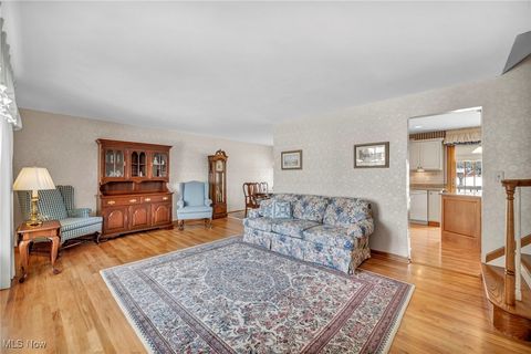 Tiny photo for 7257 Barton Circle, Parma, OH 44129 (MLS # 5178373)