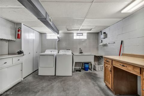 Tiny photo for 7257 Barton Circle, Parma, OH 44129 (MLS # 5178373)