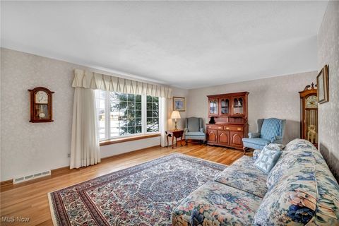 Tiny photo for 7257 Barton Circle, Parma, OH 44129 (MLS # 5178373)