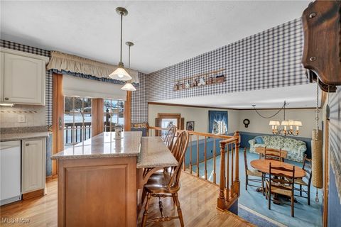 Tiny photo for 7257 Barton Circle, Parma, OH 44129 (MLS # 5178373)