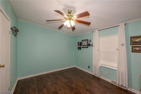 Tiny photo for 140 Luxor Lane, Amherst, OH 44001 (MLS # 5180914)