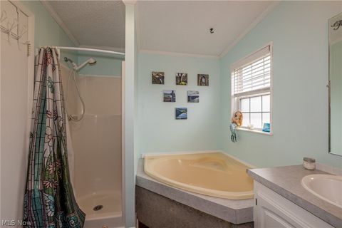 Tiny photo for 140 Luxor Lane, Amherst, OH 44001 (MLS # 5180914)