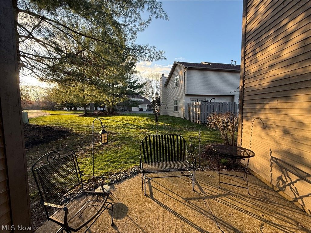 Photo of 1123 Redtail Hawk Ct #1, Boardman, OH 44512 (MLS # 5196790)