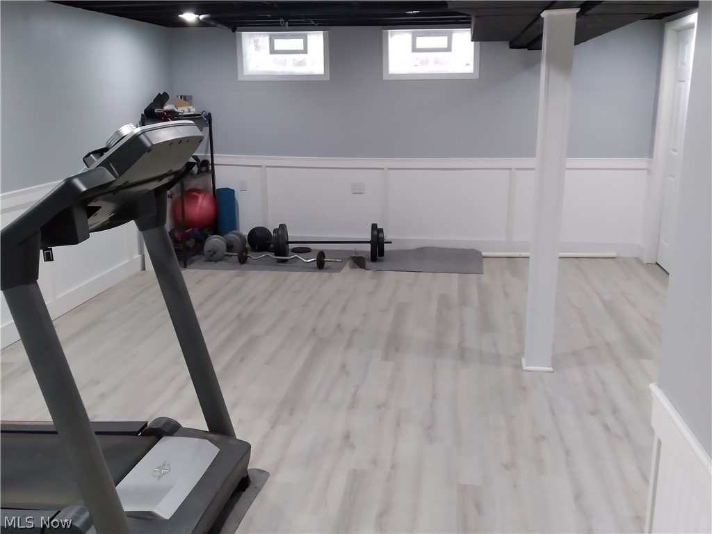 Hallmark Manor 01 - Residential