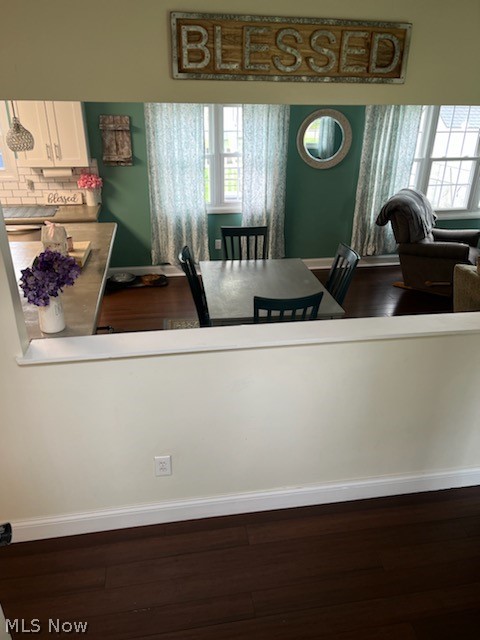 Hallmark Manor 01 - Residential