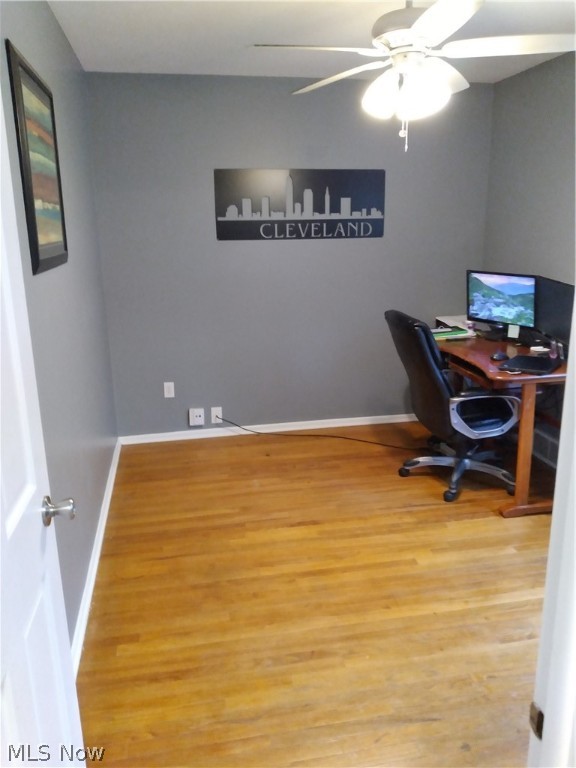 Hallmark Manor 01 - Residential