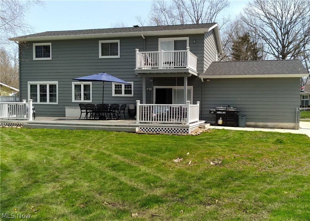 Hallmark Manor 01 - Residential