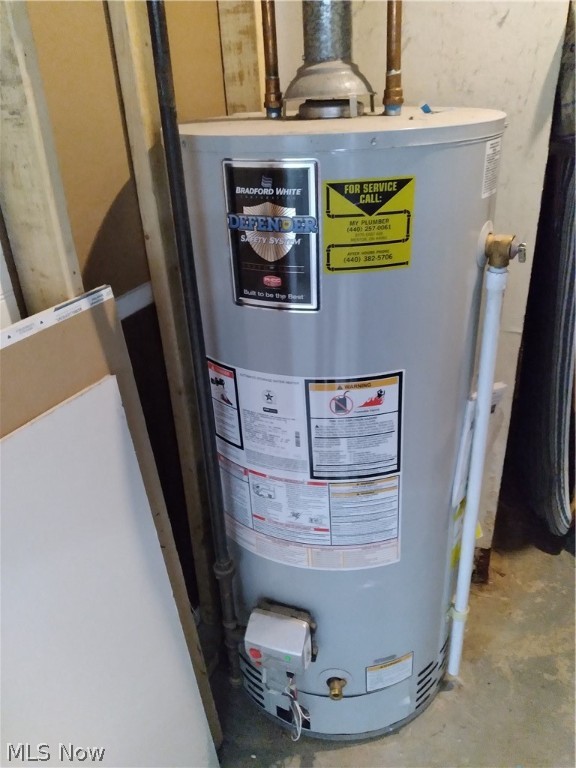 Hallmark Manor 01 - Residential