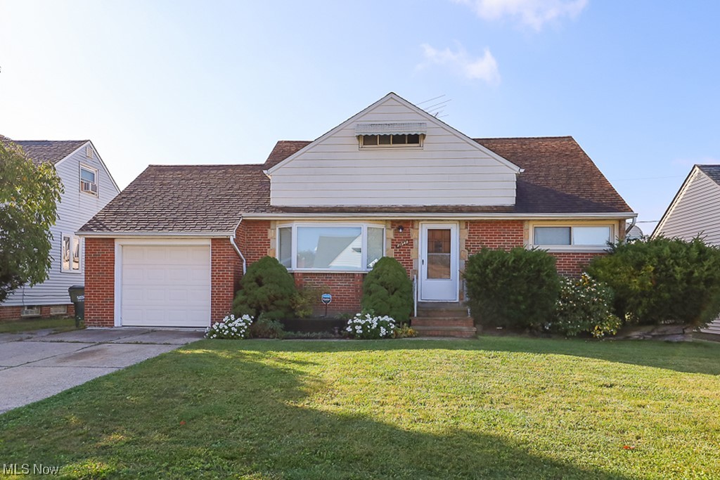 Milan S Kapels - Residential