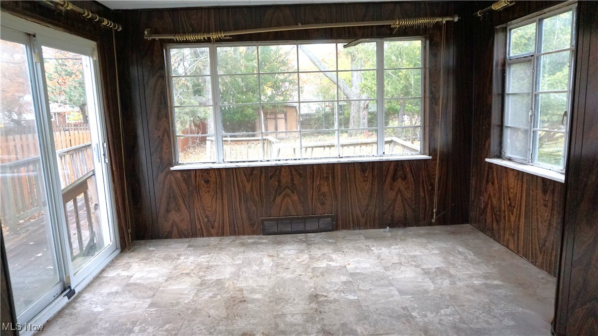 Shaker Heights Improv Cos Sh - Residential