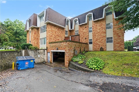 Tiny photo for 924 Memorial Parkway #104, Akron, OH 44303 (MLS # 5244738)