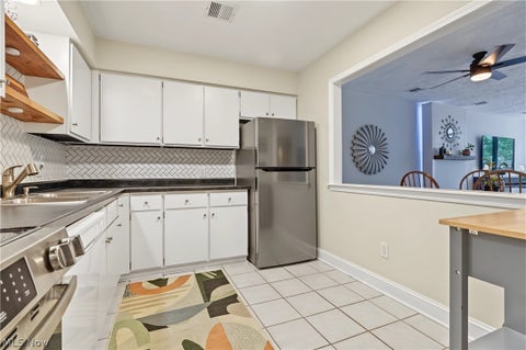 Tiny photo for 924 Memorial Parkway #104, Akron, OH 44303 (MLS # 5244738)