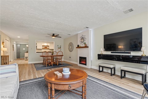 Tiny photo for 924 Memorial Parkway #104, Akron, OH 44303 (MLS # 5244738)