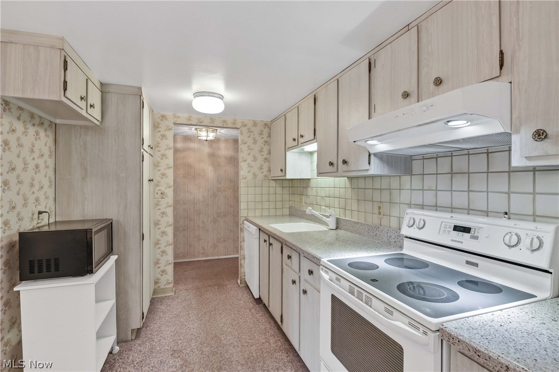 Tudor House Condo - Residential