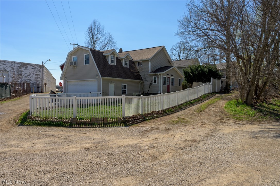 Village/Hartville - Residential