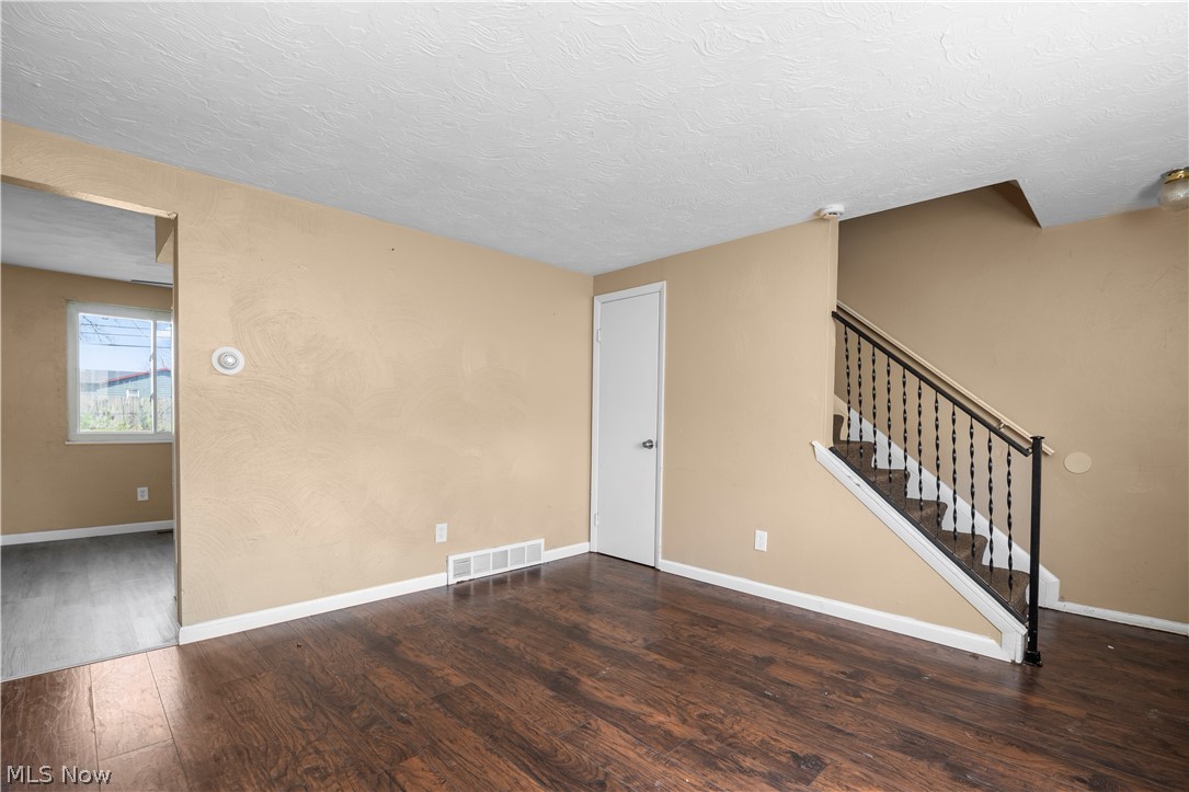 Sheffield Land Cos 02 - Residential Income