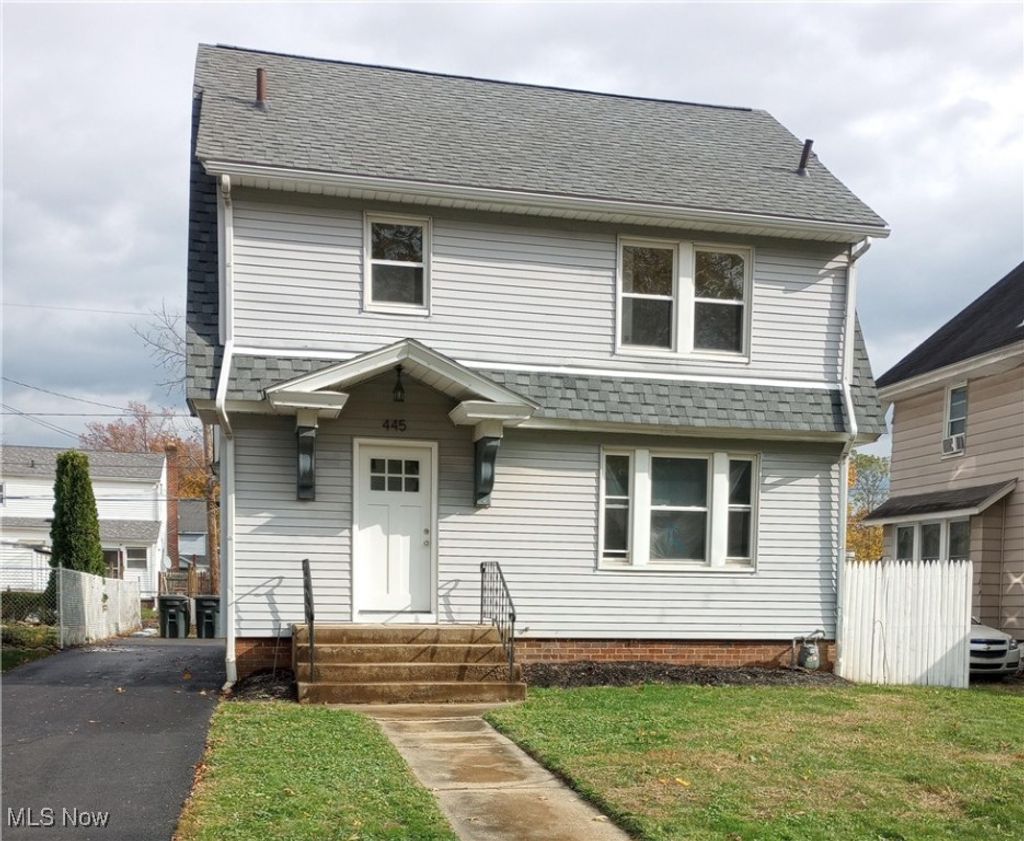 Photo of 445 Beechwood Drive, Akron, OH 44320 (MLS # 5176434)