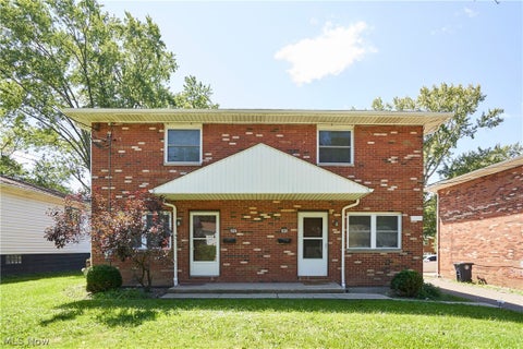 Photo of 926 Russell Avenue, Akron, OH 44307 (MLS # 5238269)
