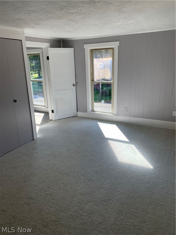 Village/Pleasant Vly - Residential