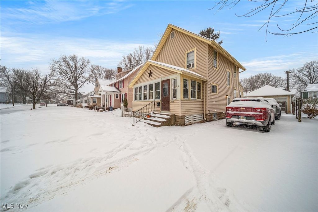 Photo of 4303 Birchwood Avenue, Ashtabula, OH 44004 (MLS # 5177169)