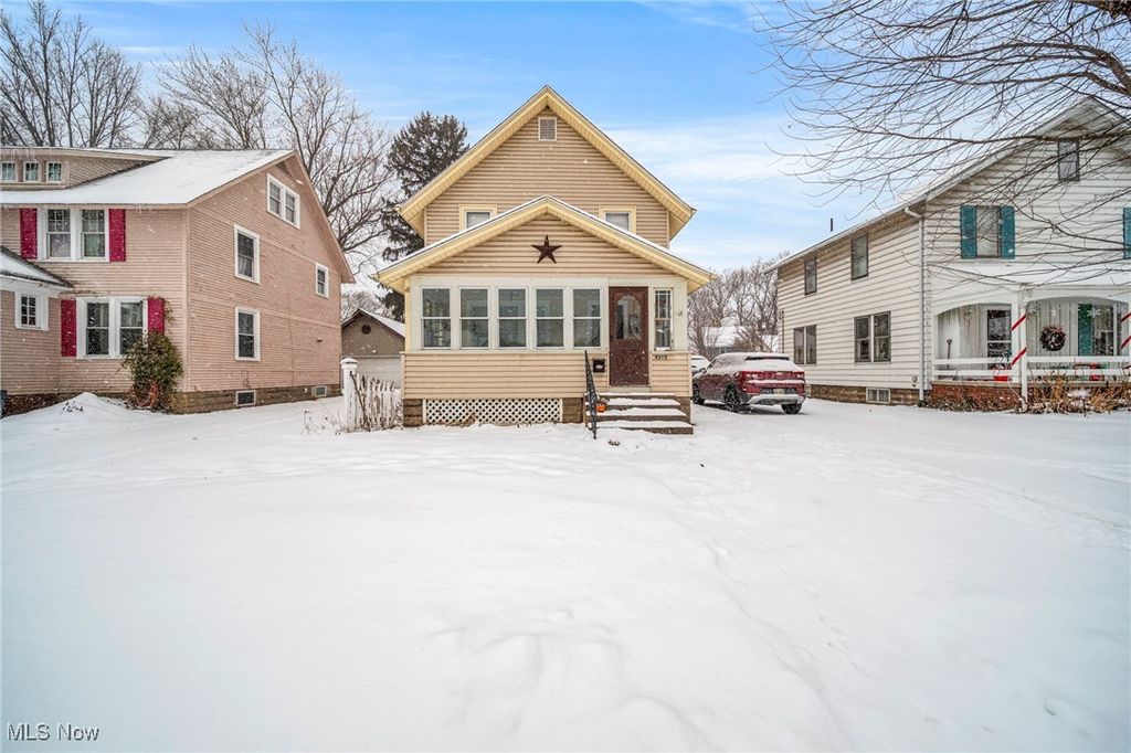 Photo of 4303 Birchwood Avenue, Ashtabula, OH 44004 (MLS # 5177169)