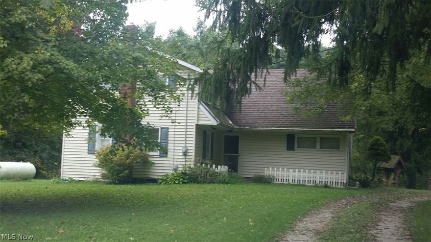 3 bedroom 1 bath home with a country setting but close to town.