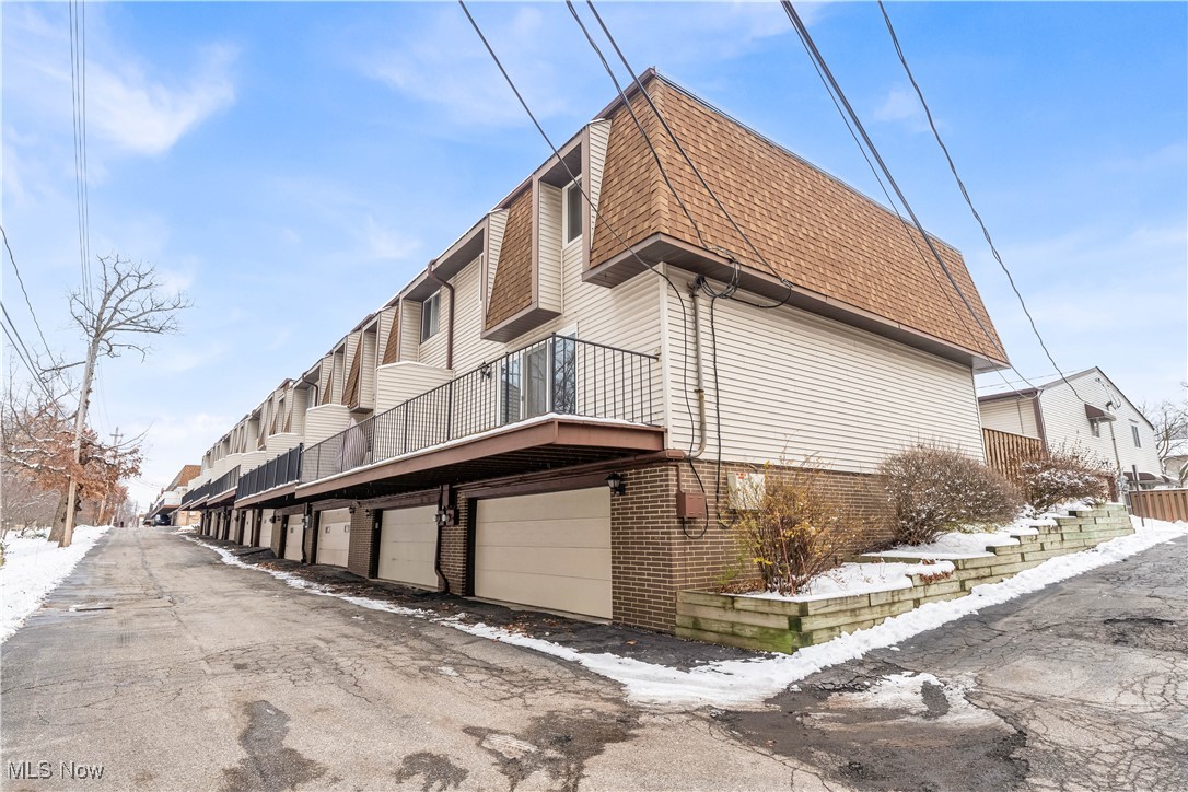 Concord Square Village Condo K & L - Residential