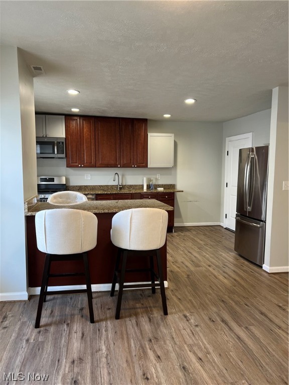 Rhodes Hartnell & Barber - Residential Lease