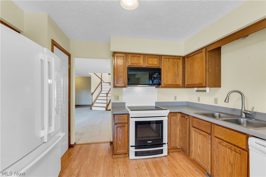 English Lakes Condo - Residential