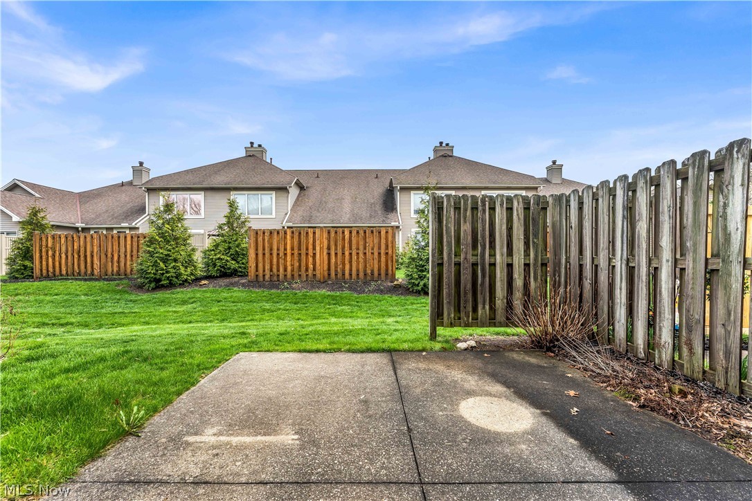 English Lakes Condo - Residential