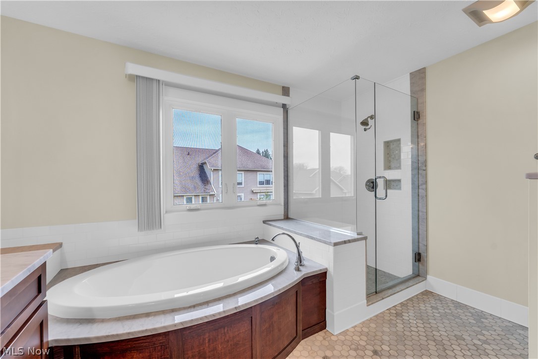 English Lakes Condo - Residential