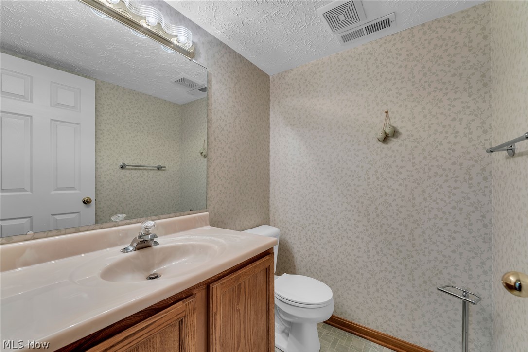 English Lakes Condo - Residential