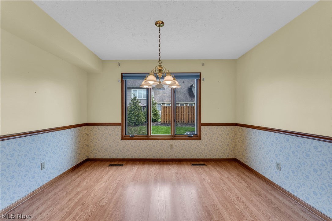 English Lakes Condo - Residential