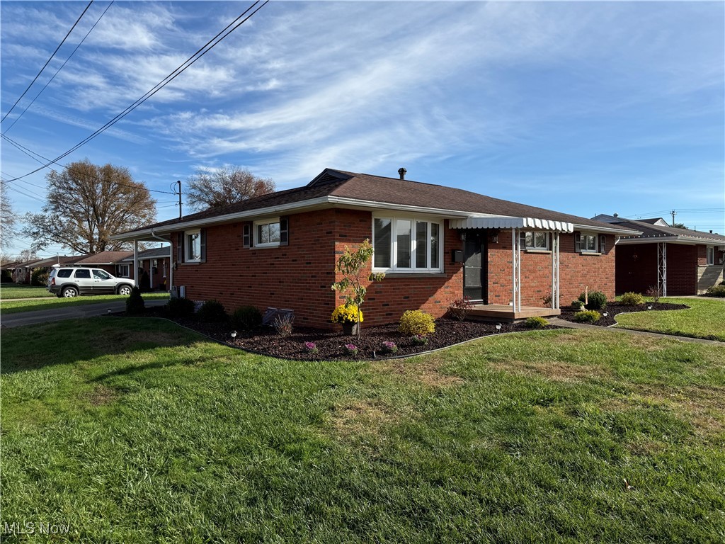 808 Belrock Avenue Ave, Belpre, Ohio image 3