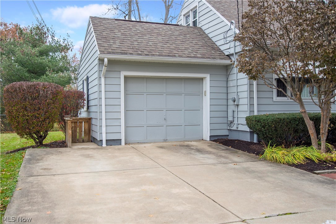 Axiotis - Residential