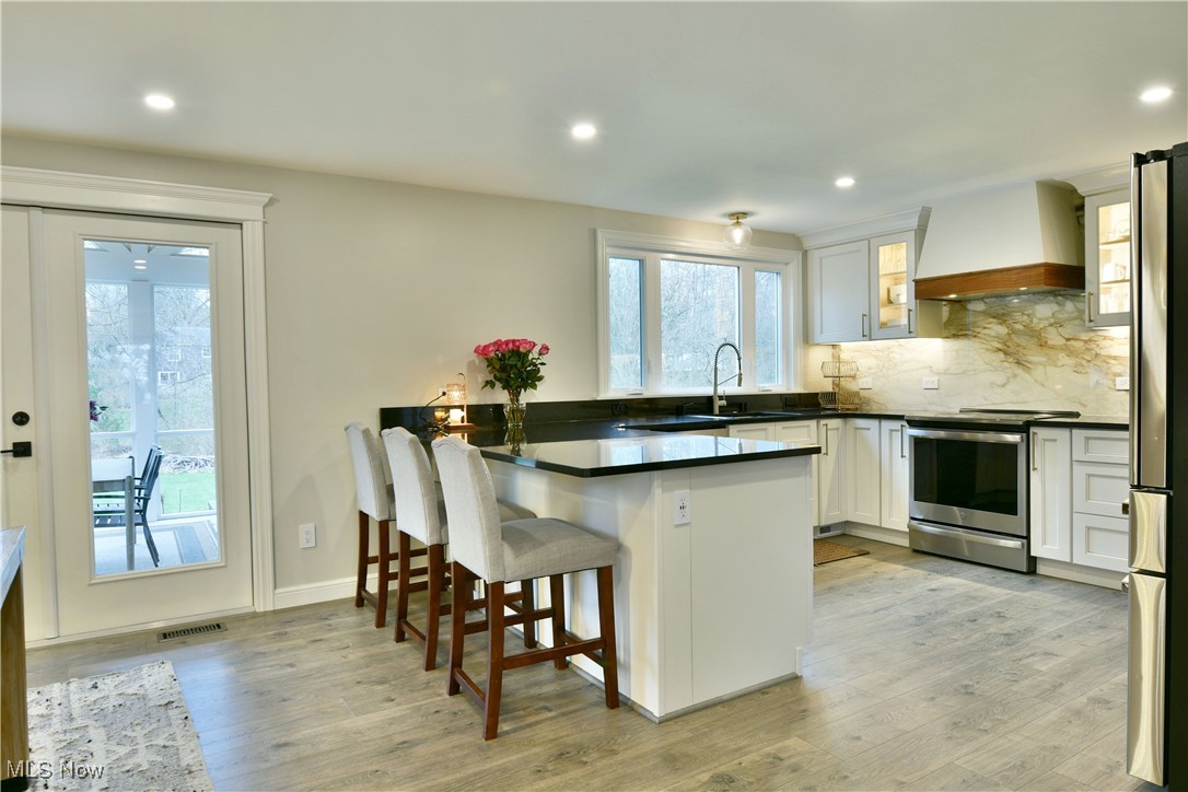 1567 Woodhill Circle, Warren, Ohio image 15