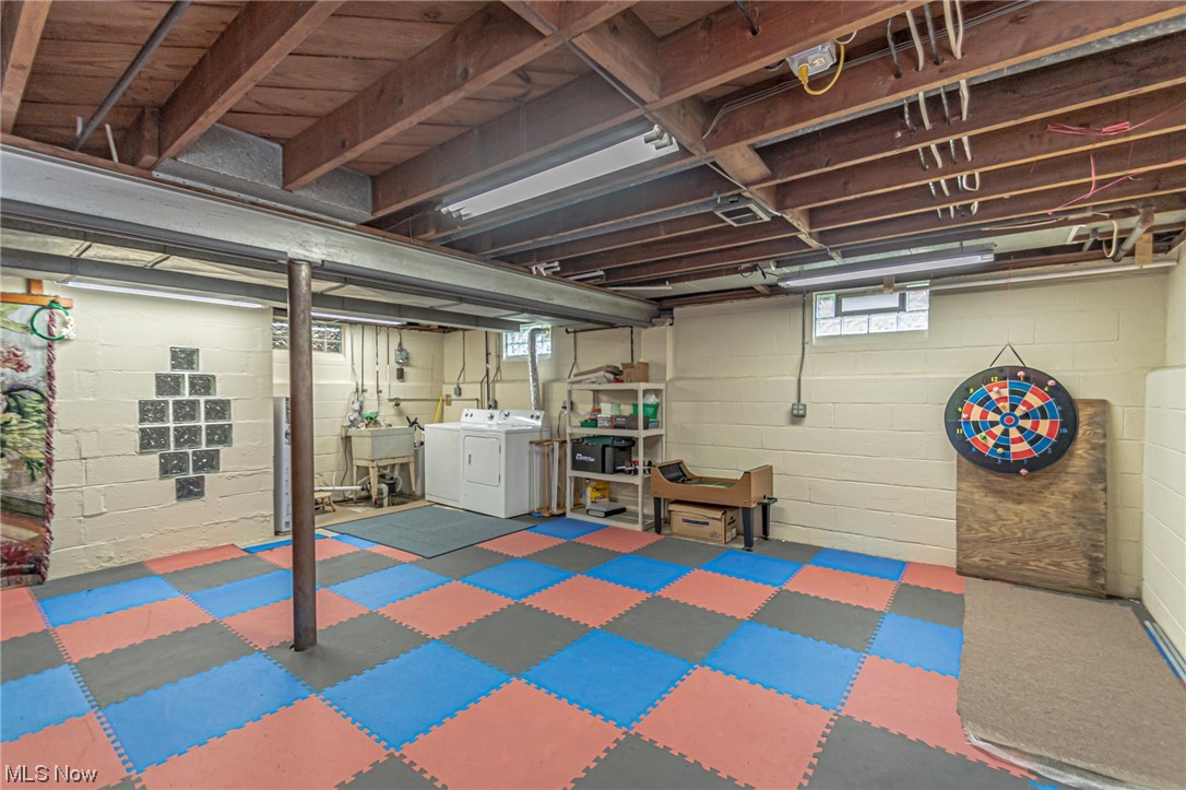 Metropolitan Estates 01/H F Redic - Residential